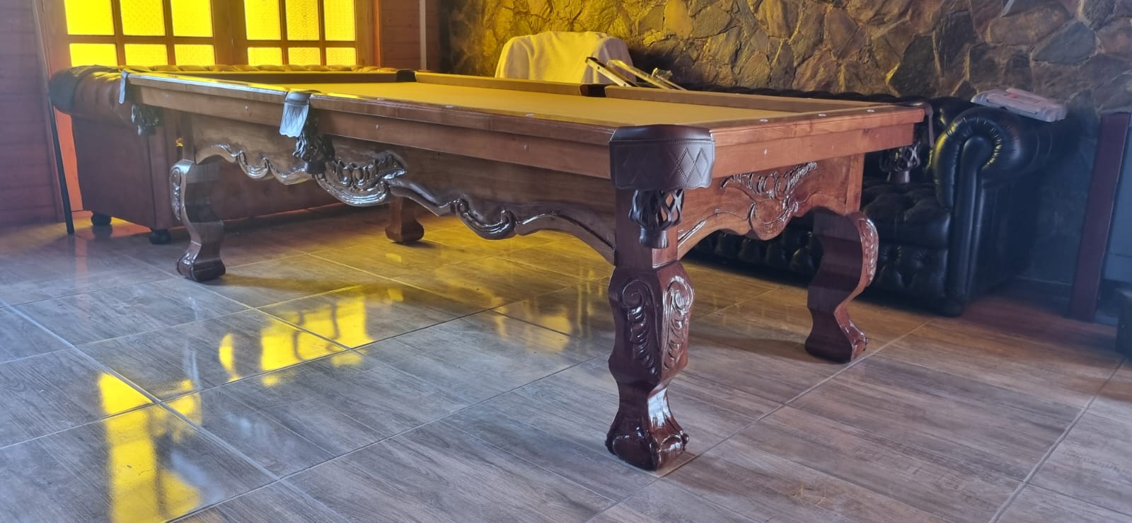 Mesa de Pool Modelo Romana Tallada